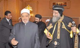 شيخ الأزهر يزور الكاتدرائية المرقسية لتهنئة البابا تاوضروس بعيد الميلاد