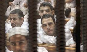 حكم بسجن 26 شخصا في قضية «إعلام الإخوان» بينهم الفنان هشام عبد الله وشقيق أحمد شوبير