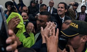 فنزويلا.. مادورو يلوح بالقبض على غوايدو 