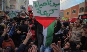 حراك “بدنا نعيش” يتواصل في قطاع غزة رغم القمع العنيف من حماس