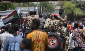 السودان.. انتهاء مشاورات المجلس العسكري وقوى “الحرية والتغيير” دون اتفاق