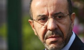 فرنسا تفرج عن بلحسن الطرابلسي شقيق زوجة الرئيس التونسي الأسبق ابن علي شرط ألا يغادر أراضيها