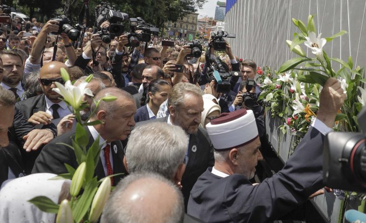 أردوغان التاريخ لن ينسى مجزرة سربرنيتسا إطلاقا القدس العربي