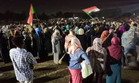 تظاهرات ليلية في السودان احتجاجا على مقتل مدني