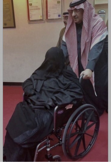مرگ مادر ولیعهد سابق سعودی و بی‌توجهی دربار پادشاهی به نام وی