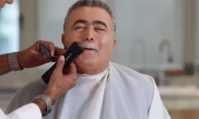 لماذا حلق رئيس حزب العمل الإسرائيلي شاربه؟ – (صور)