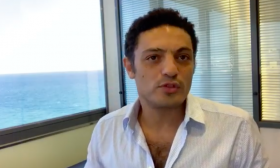 مجهولون يخترقون صفحة الفنان والمقاول المصري محمد علي.. والأخير يواصل حربه الإلكترونية- (تغريدات)