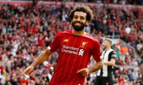 محمد صلاح يرد على “الطفلة المعجزة” ويقبل تحديها- (صورة)