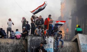 ما الذي يتربص بالعراق بعد استقالة حكومة عبد المهدي؟