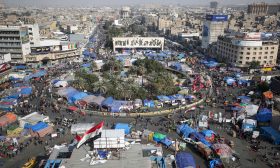 قوات الأمن العراقية تقتل محتجين اثنين وتصيب 32 في بغداد