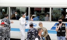 دياب يأمل في زوال غيمة كورونا وولادة لبنان جديد… والإصابات 527 و18 وفاة