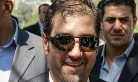 سوريا: استهداف مخلوف يكسر «ترويكا النظام» والسلطات تصادر حصصه في المصارف