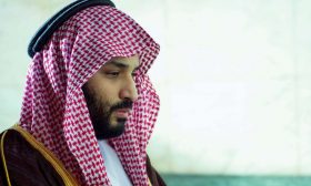 التايمز: محمد بن سلمان لا يمكنه لعب دور المصلح وأمير الحرب في آنٍ معاً