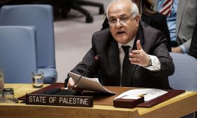 السفير الفلسطيني رياض منصور لـ”القدس العربي”: نتحرك في كل الاتجاهات ضد قرار الضم