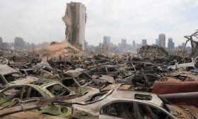خبراء إسرائيليون يتوقعون توقفا لعنف حزب الله بعد انفجار بيروت