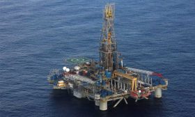 خلافات بين المفوضية ودول أوروبية حول جواز تسديد ثمن الغاز الروسي بالروبل