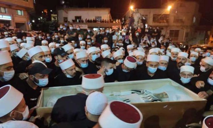 خطفوا جثته وخالفوا التدابير.. جنازة حاشدة لشيخ درزي في الجولان- (فيديو)