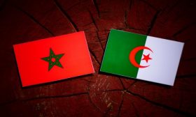 ميديا بارت: تطبيع المغرب مع إسرائيل يهدد بحرب بين الجزائر والرباط