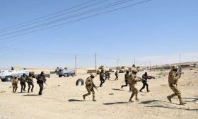 الجيش المصري: مقتل وإصابة 6 عسكريين و”القضاء” على 40 مسلحا