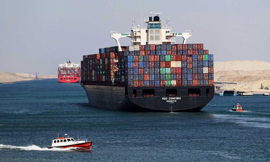 صندوق النقد: أزمة البحر الأحمر قلصت التجارة بقناة السويس 50 بالمئة