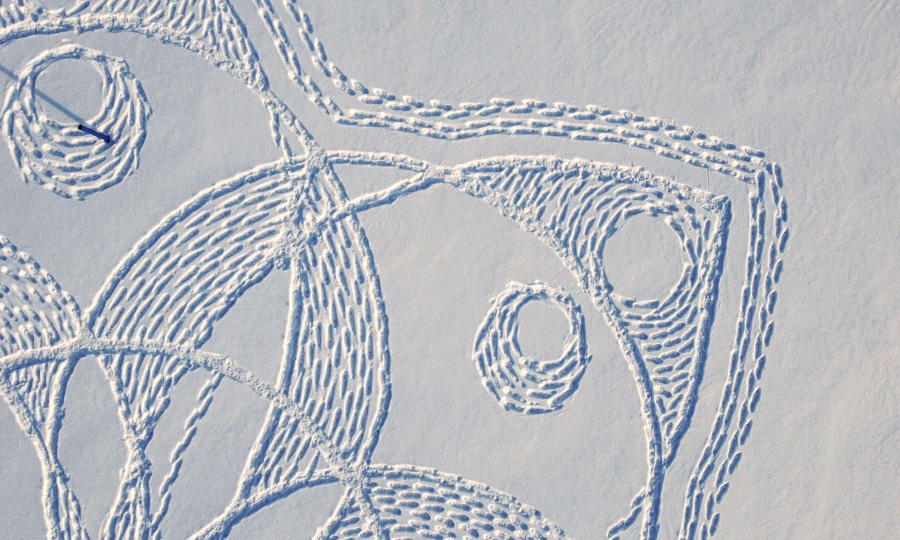 رسمة عملاقة محفورة في الثلج تحقق نجاحا هائلا في فنلندا- (صور) 13