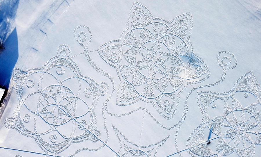 رسمة عملاقة محفورة في الثلج تحقق نجاحا هائلا في فنلندا- (صور) 14