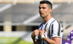 بشرط معقد.. مانشستر يونايتد يرحب بعودة رونالدو!