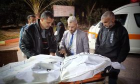 إسرائيل تُسلم جثمان طفل فلسطيني لذويه بعد احتجازه لثلاث سنوات