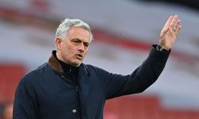 روما يعين البرتغالي مورينيو مدربا للموسم المقبل