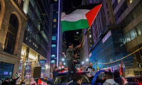 صدامات في مونتريال بين مؤيدين للفلسطينيين وموالين للاحتلال وترودو يندّد- (تغريدة)