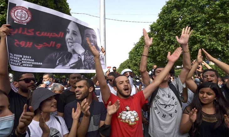 تونس الغنوشي يتهم سعي د بمصادرة حرية التعبير وينتقد المحاكمات العسكرية لمدو نين القدس العربي