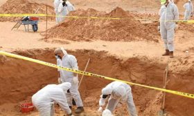 ليبيا.. اكتشاف مقبرة جماعية جديدة في مدينة ترهونة