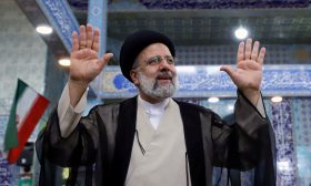 إسرائيل: رئيسي متطرف وملتزم بتحقيق تقدم سريع في برنامج إيران النووي