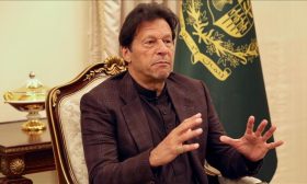 عمران خان ورئيسي يبحثان الوضع الأمني “المتدهور” بأفغانستان