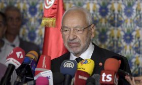 الغنوشي: “متفائل بعودة الديمقراطية إلى تونس”