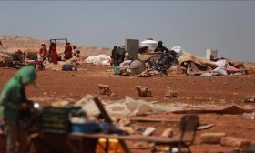 تمهيدا لمصادرتها.. مستوطنون يجرفون أراضٍ فلسطينية بالأغوار