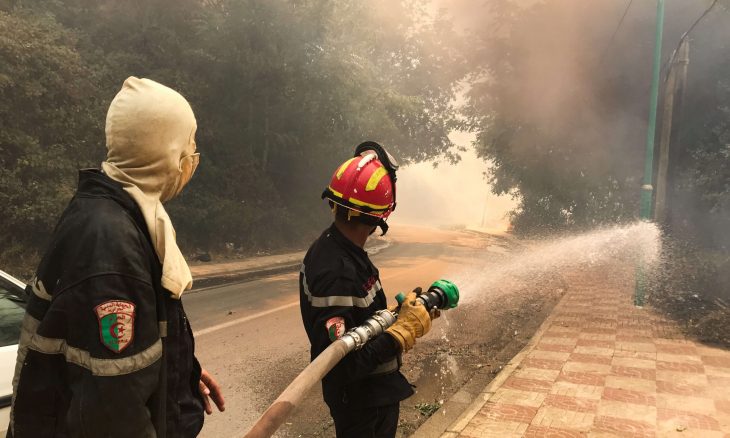 الجزائر حرائق ماذا يحدث