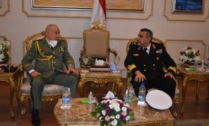 مباحثات عسكرية جزائرية مصرية حول الوضع في شمال أفريقيا