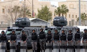 “شاي.. قهوة.. سجائر.. وتبادلنا الحديث”.. الأمن الوقائي الأردني برفقة “معتقلي الحراك” 