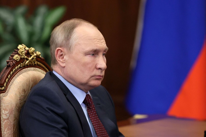 Fatigué de toutes les cartes, que reste-t-il à l’Occident sinon de « prier » pour isoler Poutine ?