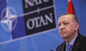 أردوغان: موقفنا من عضوية السويد وفنلندا للناتو لن يتغير طالما لم تتوقفا عن دعم الإرهاب و”بي كي كي”