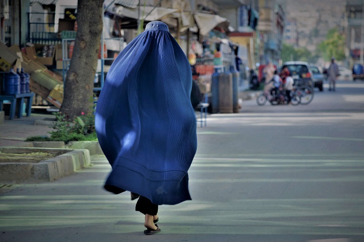 مسؤولة أممية تصل أفغانستان لإجراء مناقشات تتعلق بالنساء