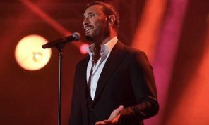 كاظم الساهر يضيء ليل بيروت ويغنّي للبنان “الحبيب”- (فيديو)