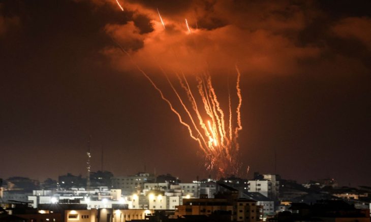 بالفيديو|| هكذا ظهرت صواريخ الفصائل الفلسطينية في سماء تل أبيب