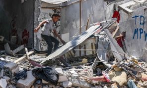 الاحتلال يعترف بقتل 5 أطفال فلسطينيين في غارة على مقبرة بجباليا