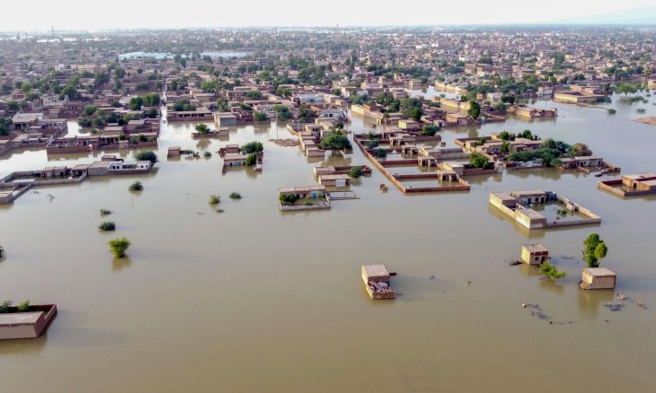 الفيضانات تغمر “ثلث” باكستان 20220830071955afpp-afp_32ha7bt.h-730x438