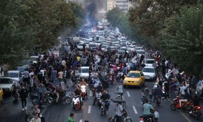 انتفاضة الحجاب ودولة الولي الفقيه