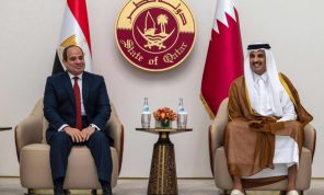 أمير قطر يبحث مع الرئيس المصري تعزيز العلاقات ويوقّعان اتفاقيات تعاون