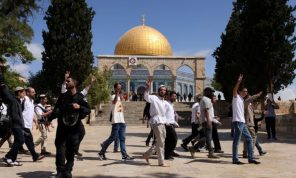 عشرات المستوطنين يقتحمون المسجد الأقصى في القدس المحتلة