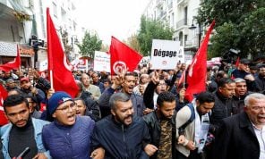 تونس: «الشعب لا يريد تأييد النظام!»